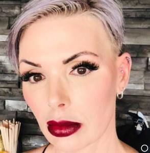Meet your Posher, Pamela